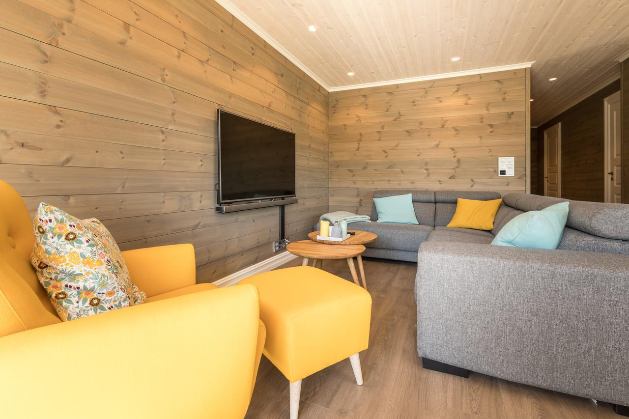 Lastolen 3 Bedrooms Brunstad Bagian luar foto